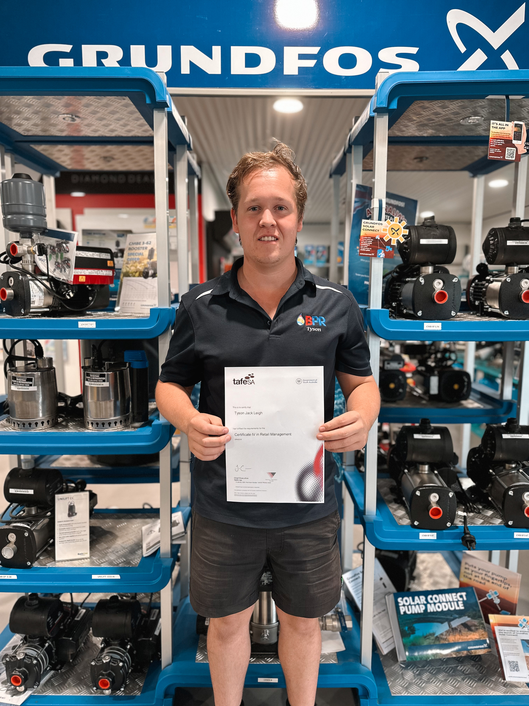 Tyson Leigh Completes Cert IV in Retail Management